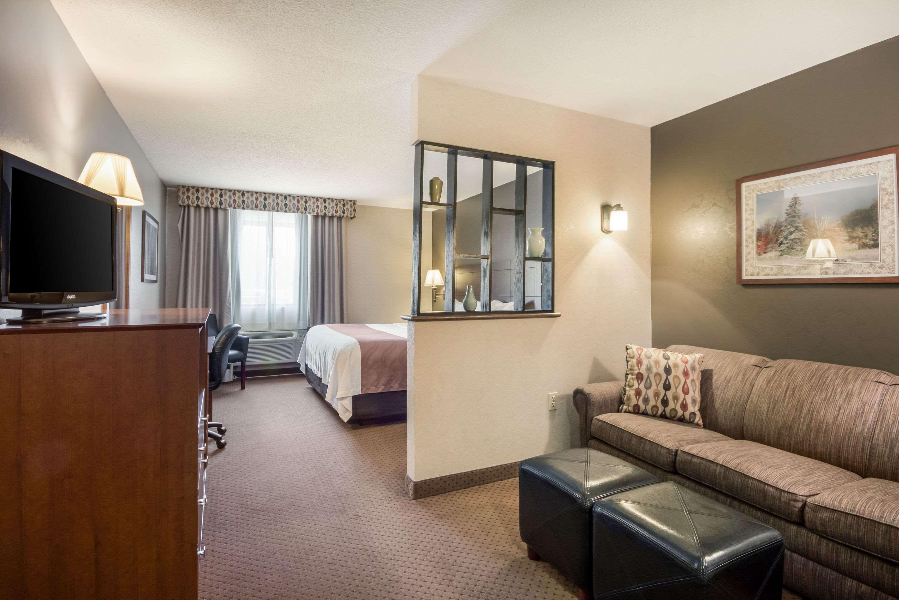 Quality Inn & Suites Newberry Eksteriør billede
